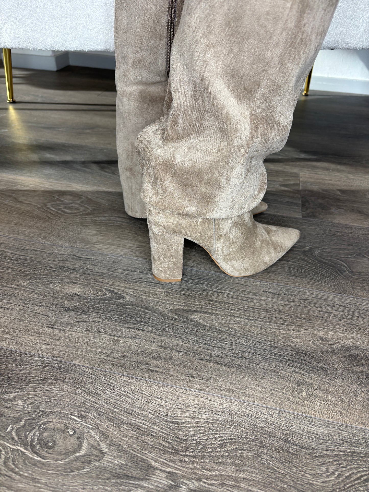 Suede khaki boots